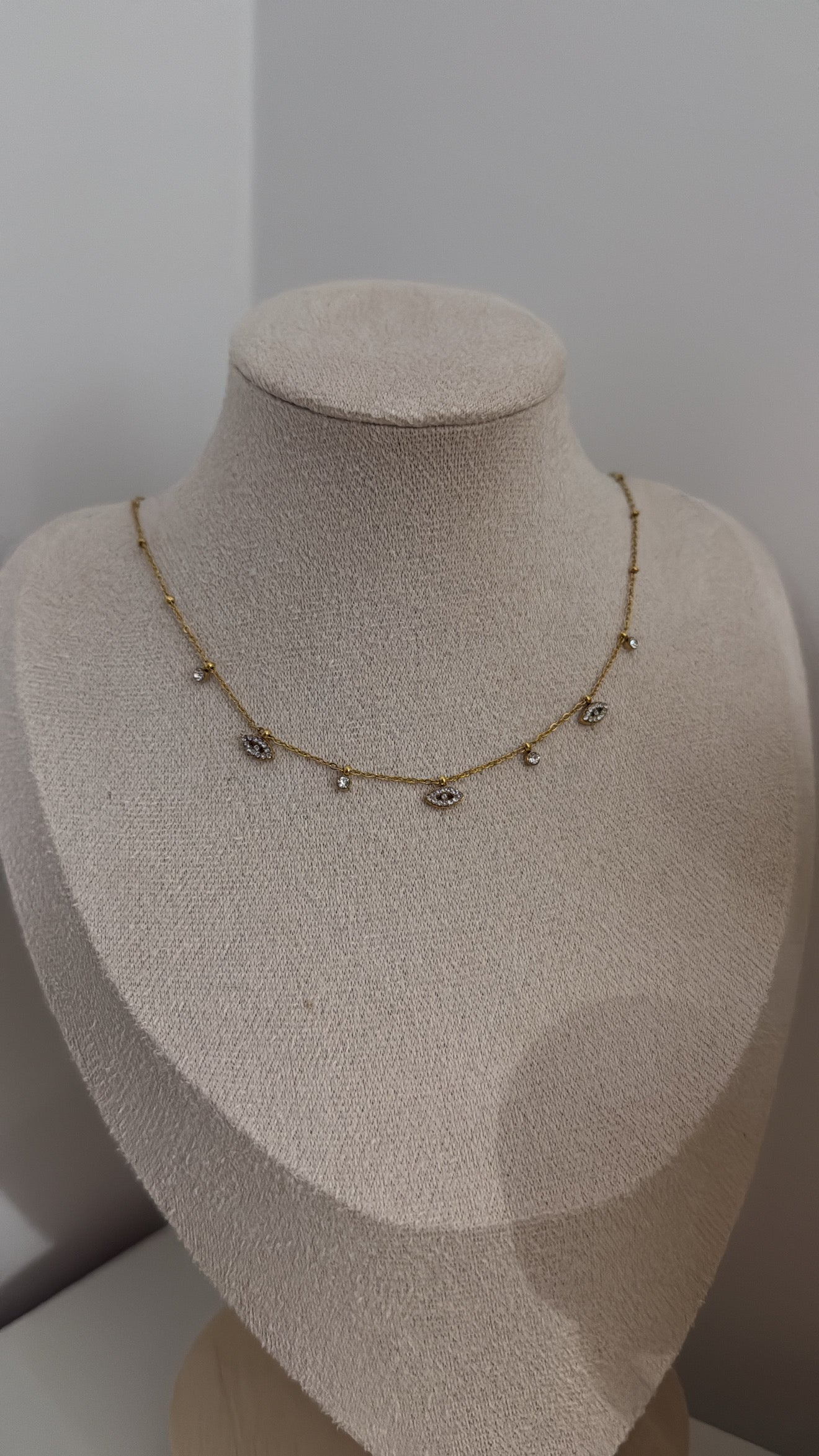 Collier “eyes“